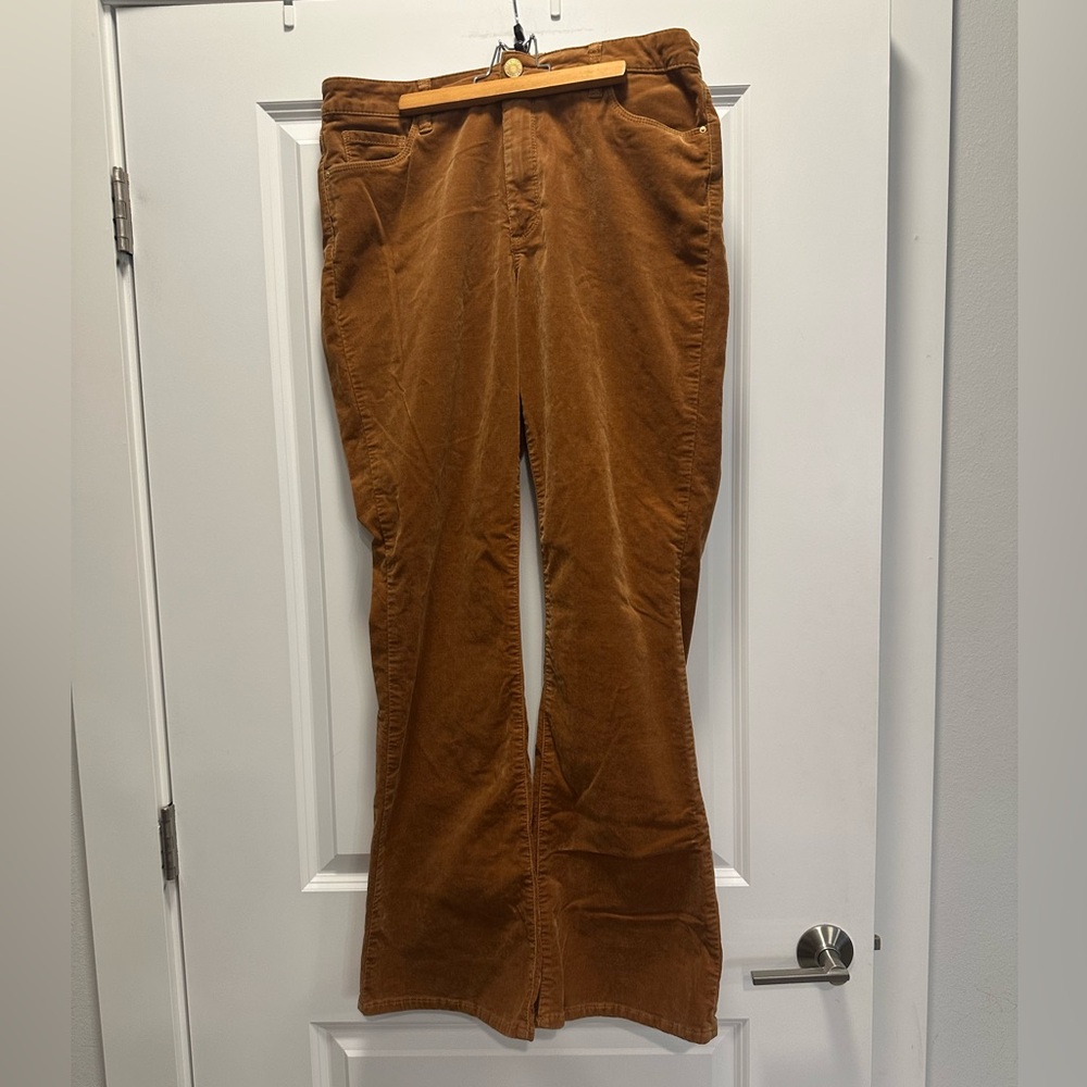Kut from the Kloth Butterscotch Ana High Rise Fab Ab Flare corduroy pant Size 10 - Picture 5 of 8